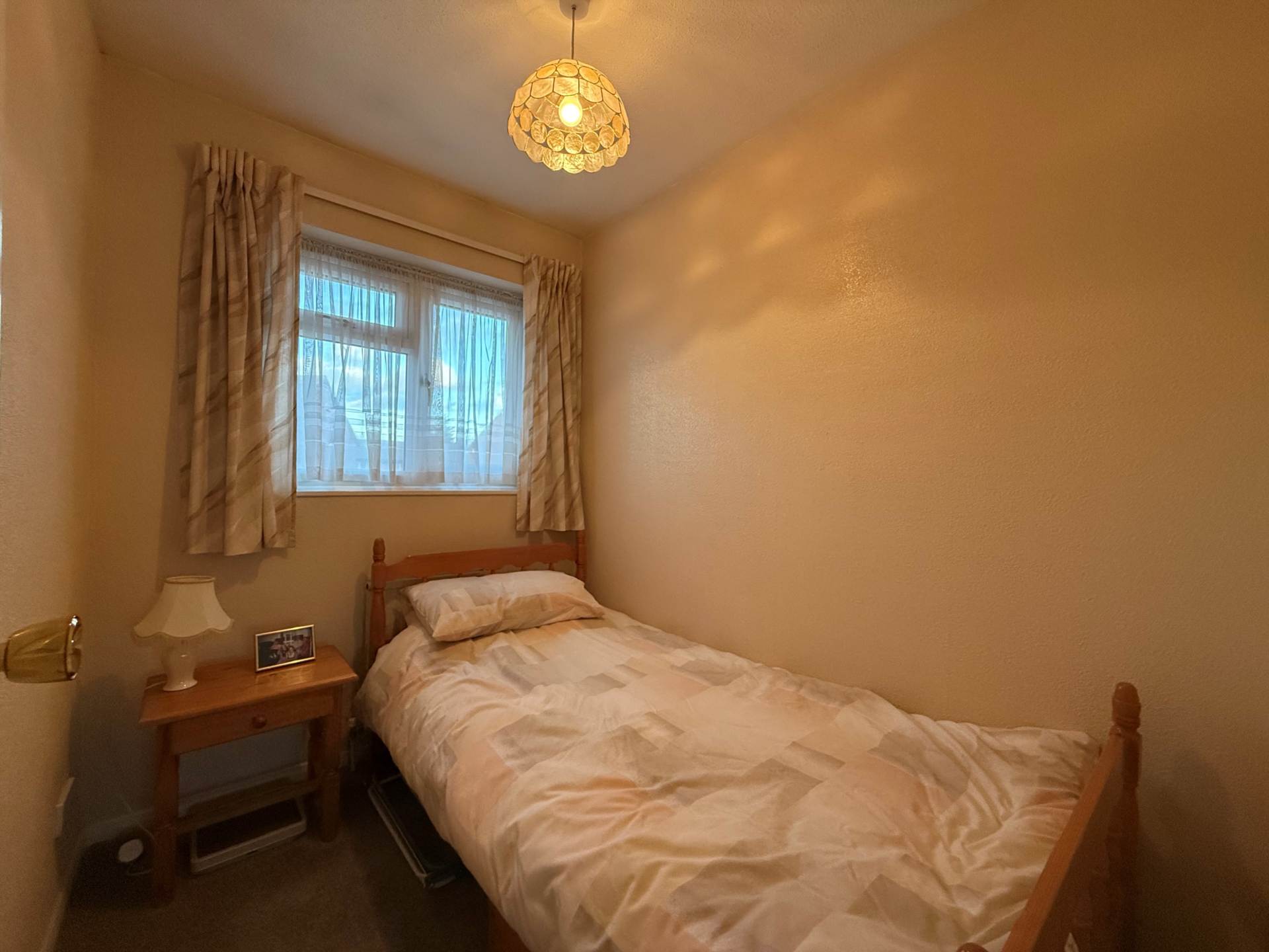 Wroxham Road, London ** VIDEO & 3D FLOORPLAN AVAILABLE **, Image 8