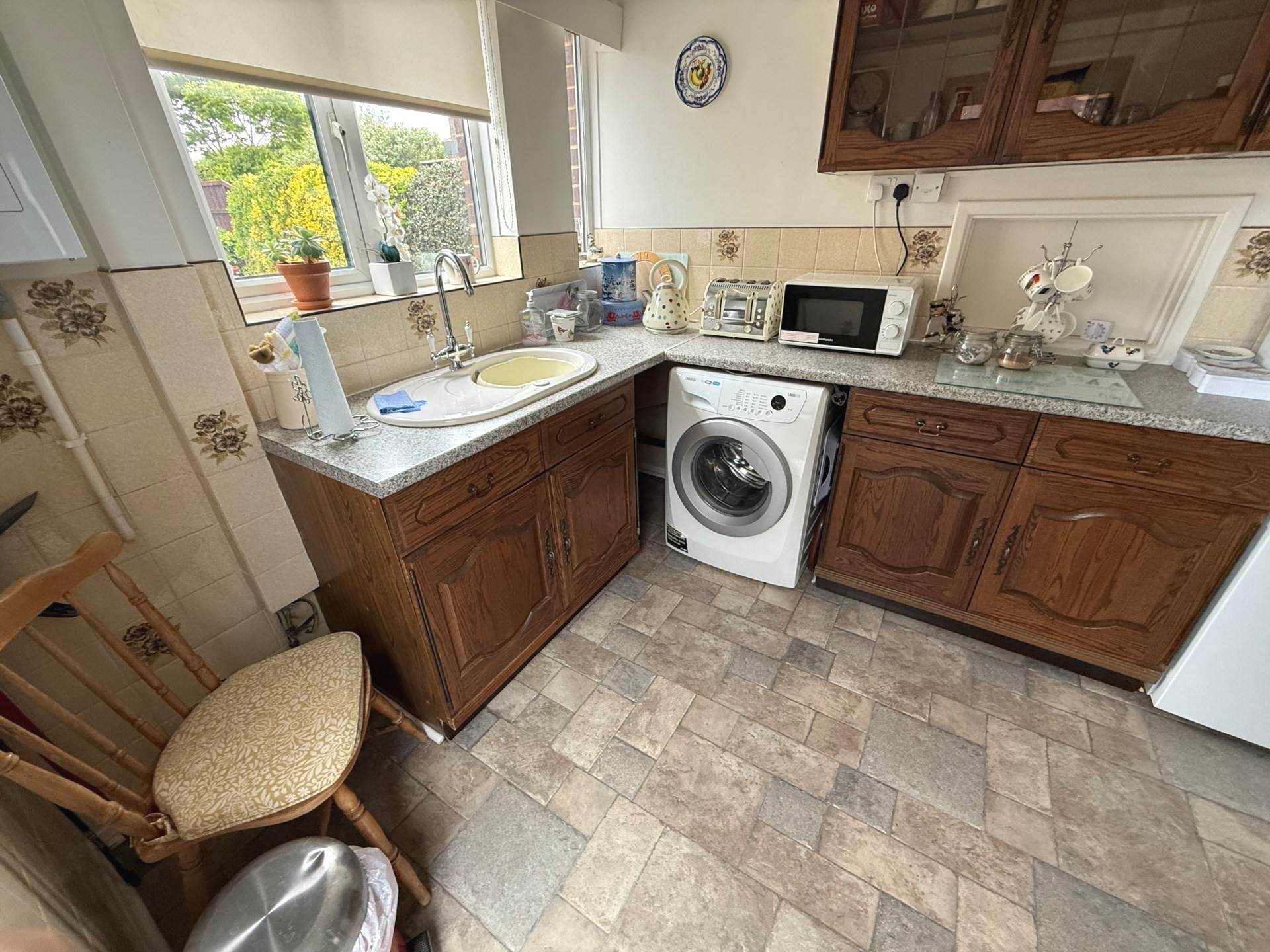 Alderney Road, Slade Green, Erith, Image 10