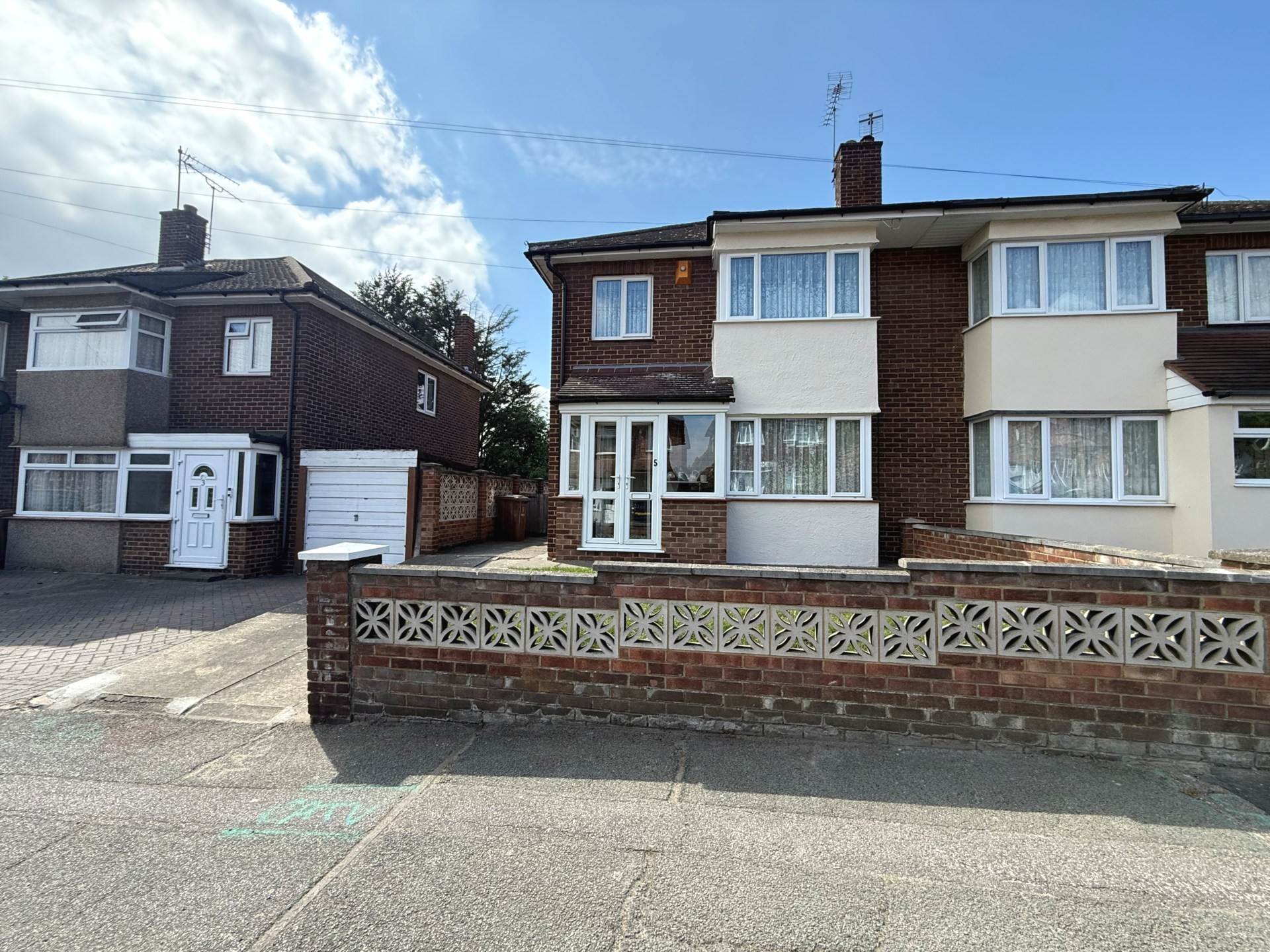 Alderney Road, Slade Green, Erith, Image 21