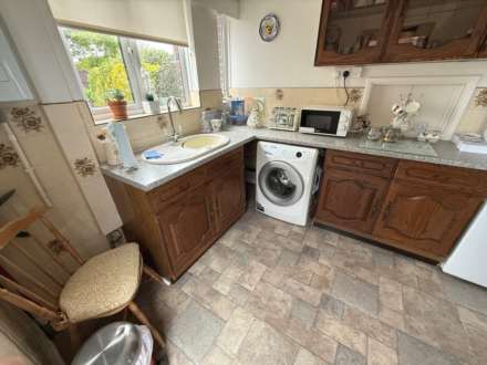 Alderney Road, Slade Green, Erith, Image 10