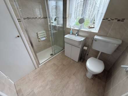 Alderney Road, Slade Green, Erith, Image 11