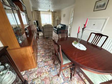 Alderney Road, Slade Green, Erith, Image 7