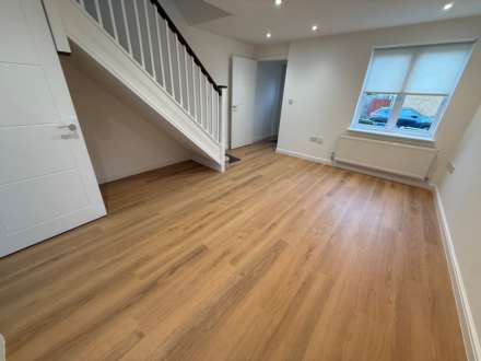 Poppy Close, Belvedere ** VIDEO & 3D FLOORPLAN AVAILABLE **, Image 6