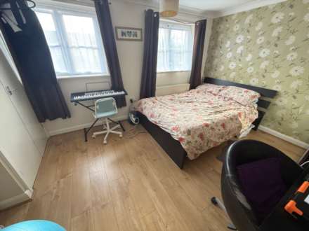 Britannia Close, Erith  ** VIDEO & 3D FLOORPLAN AVAILABLE **, Image 11