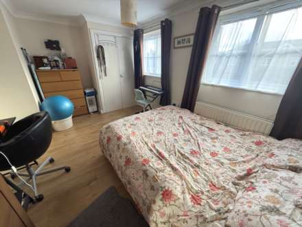 Britannia Close, Erith  ** VIDEO & 3D FLOORPLAN AVAILABLE **, Image 12