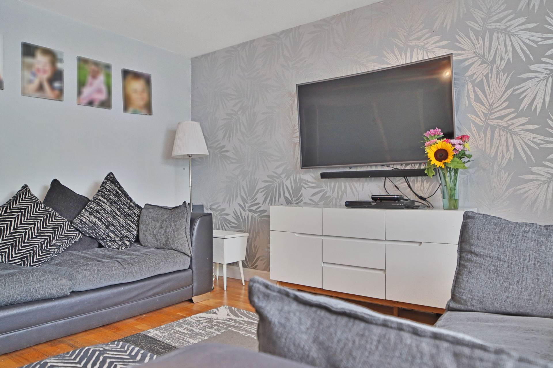 Longworth Close, London **3D FLOORPLAN AVAILABLE **, Image 7