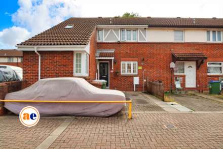 Longworth Close, London **3D FLOORPLAN AVAILABLE **, Image 1