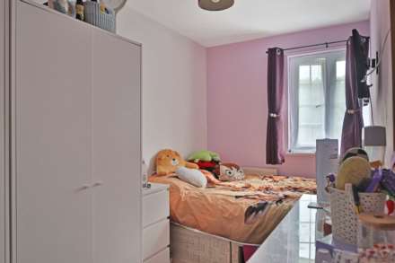 Longworth Close, London **3D FLOORPLAN AVAILABLE **, Image 17