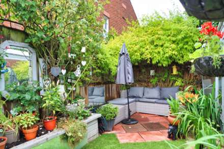 Longworth Close, London **3D FLOORPLAN AVAILABLE **, Image 24