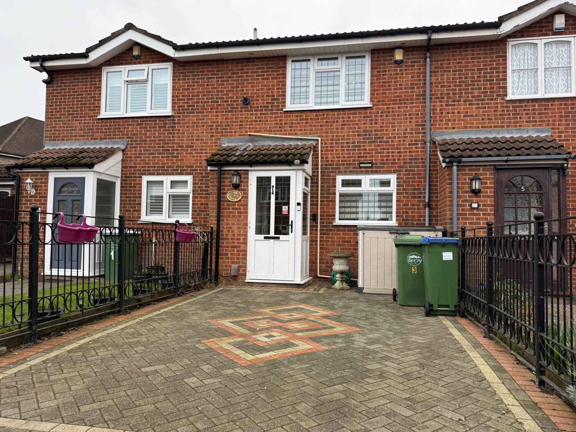 Foxhollow Drive, Bexleyheath ** VIDEO & 3D FLOORPLAN AVAILABLE **, Image 1