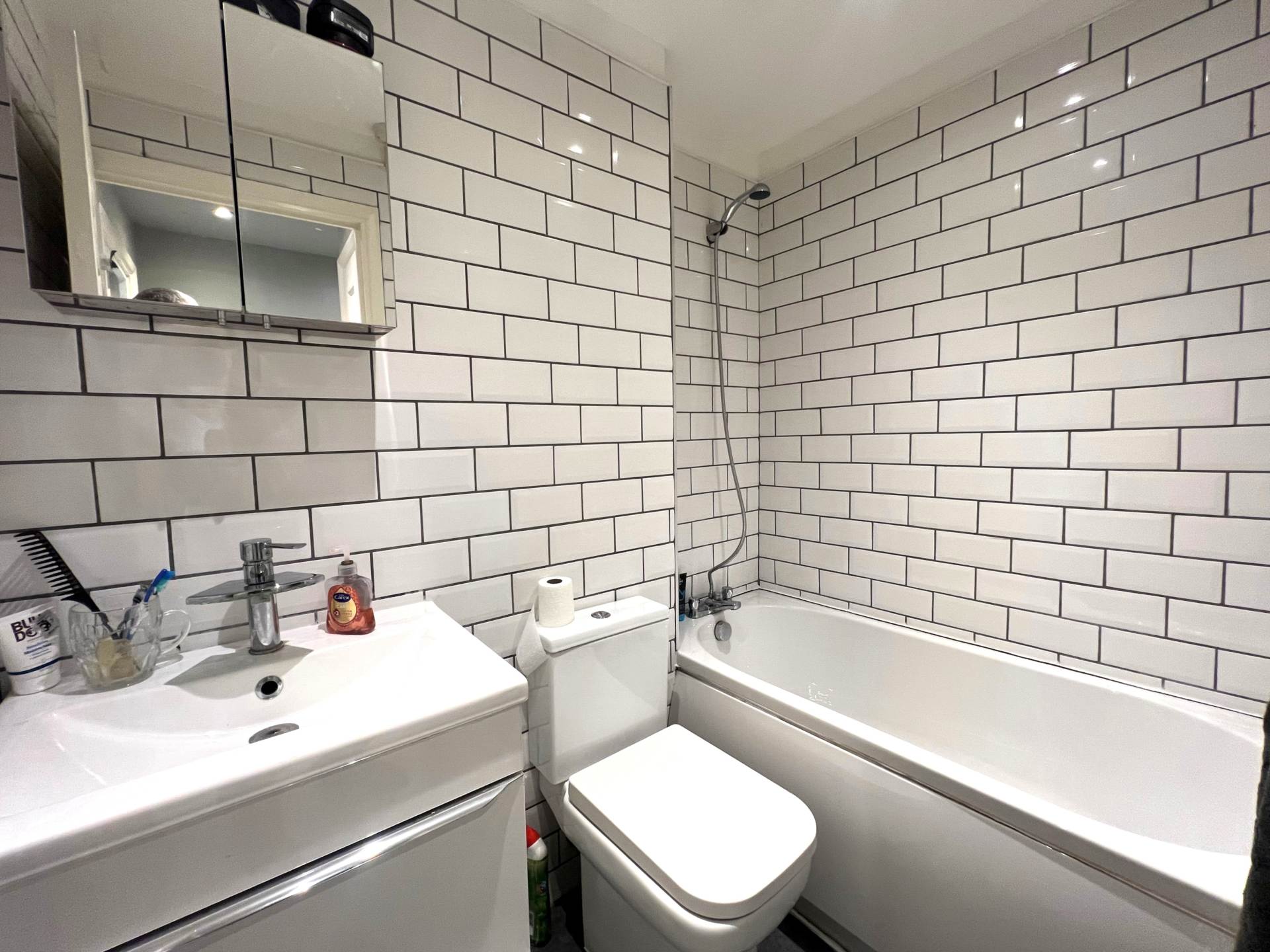 Frobisher Road, Erith ***3D FLOORPLAN & VIDEO  AVAILABLE ***, Image 8