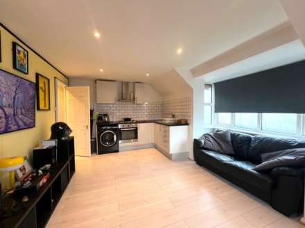 Frobisher Road, Erith ***3D FLOORPLAN & VIDEO  AVAILABLE ***, Image 3