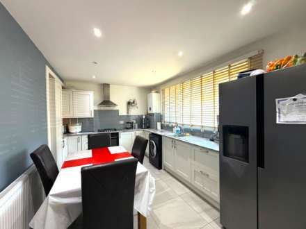 Peterstone Road, Abbey Wood ** VIDEO & 3D FLOORPLAN AVAILABLE **, Image 3
