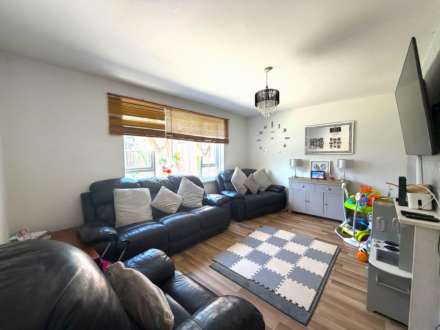Peterstone Road, Abbey Wood ** VIDEO & 3D FLOORPLAN AVAILABLE **, Image 5