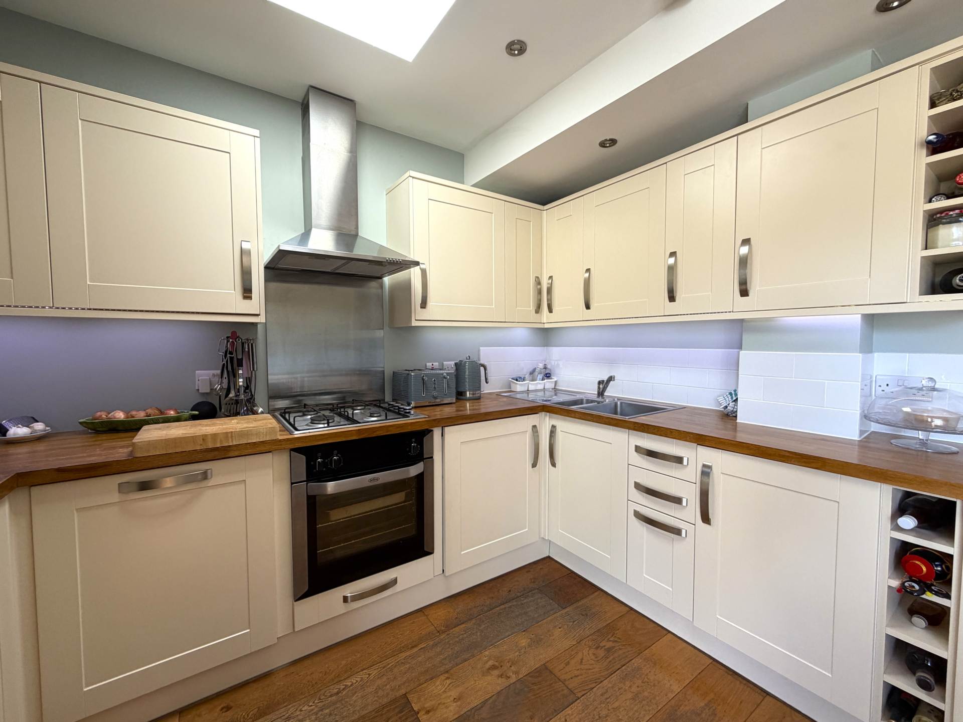 Highmead, London  ***3D FLOORPLAN & VIDEO  AVAILABLE ***, Image 2