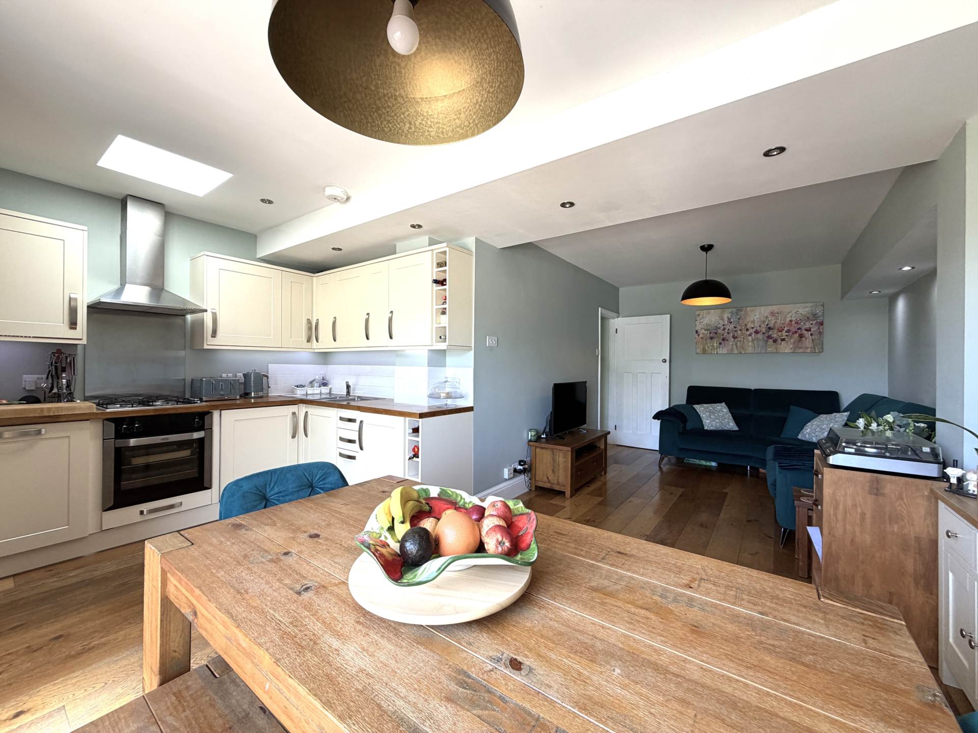 Highmead, London  ***3D FLOORPLAN & VIDEO  AVAILABLE ***, Image 6