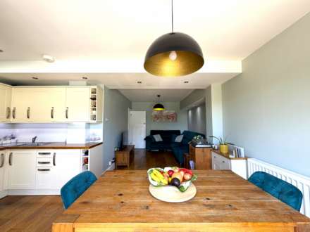 Highmead, London  ***3D FLOORPLAN & VIDEO  AVAILABLE ***, Image 5