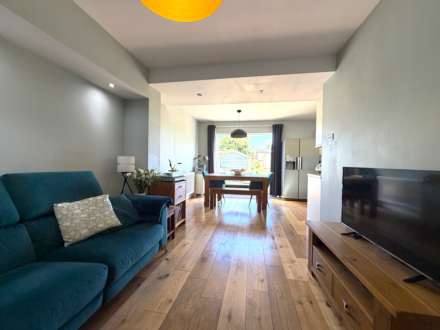 Highmead, London  ***3D FLOORPLAN & VIDEO  AVAILABLE ***, Image 9