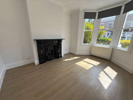 Abbey Grove, Abbey Wood ***3D FLOORPLAN & VIDEO  AVAILABLE ***, Image 4