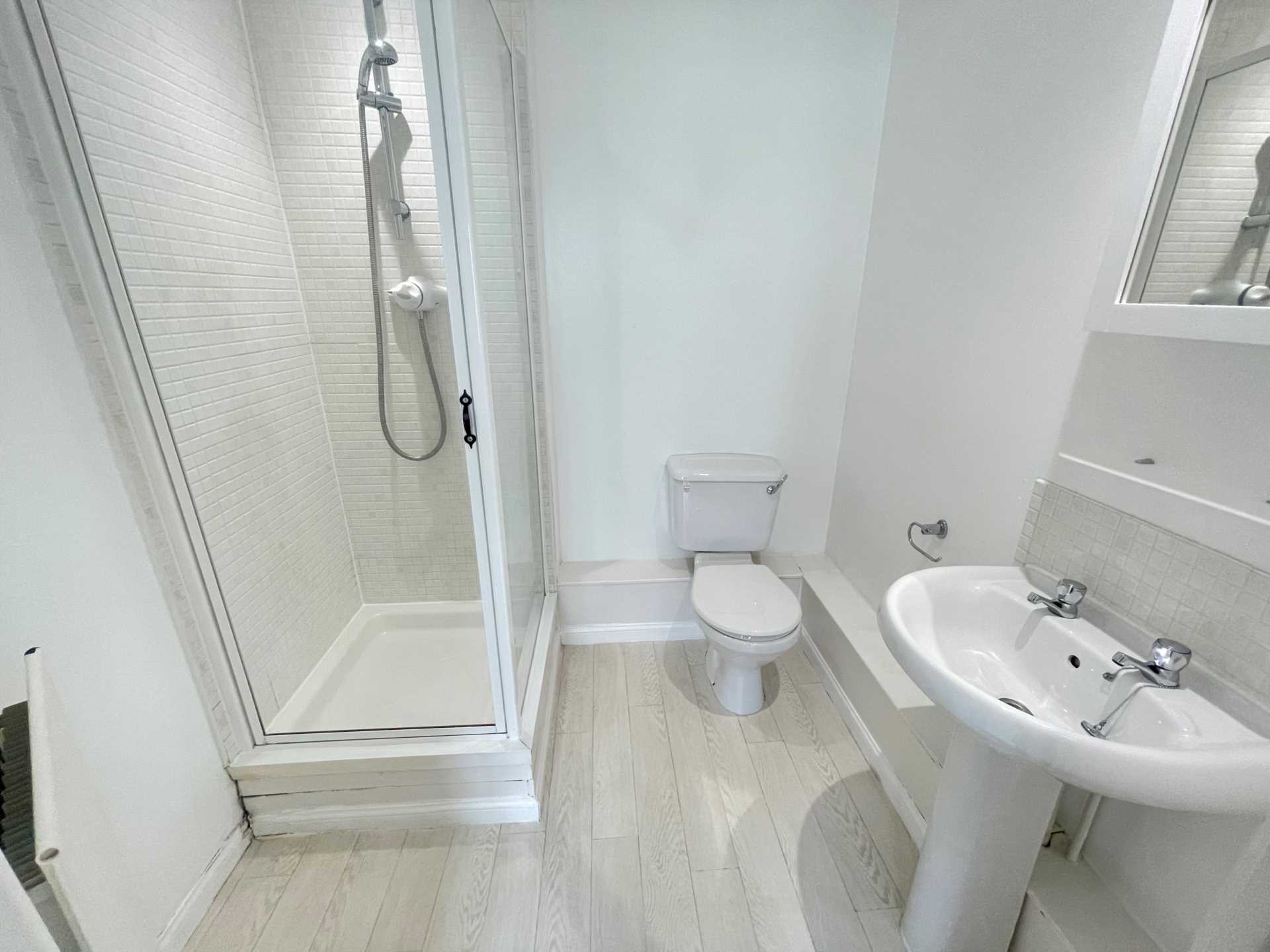 Schooner House, Chichester Wharf, Image 7