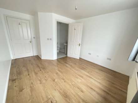 Schooner House, Chichester Wharf, Image 6