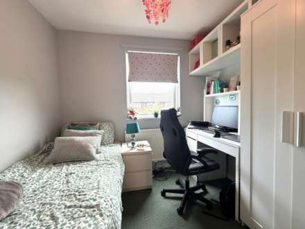 Woolf Close, Thamesmead ** VIDEO & 3D FLOORPLAN AVAILABLE **, Image 12