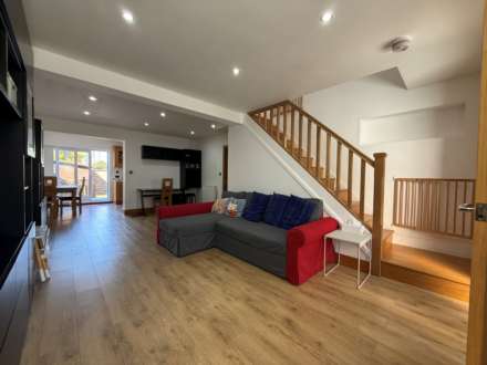 Dalberg Way, London ** VIDEO & 3D FLOORPLAN AVAILABLE **, Image 7