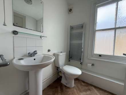 Wickham Lane, London ** 3D FLOORPLAN AVAILABLE **, Image 10