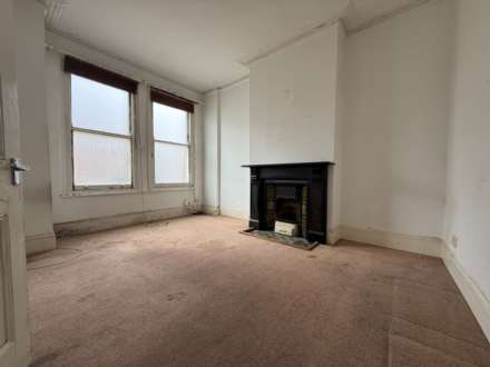 Wickham Lane, London ** 3D FLOORPLAN AVAILABLE **, Image 3