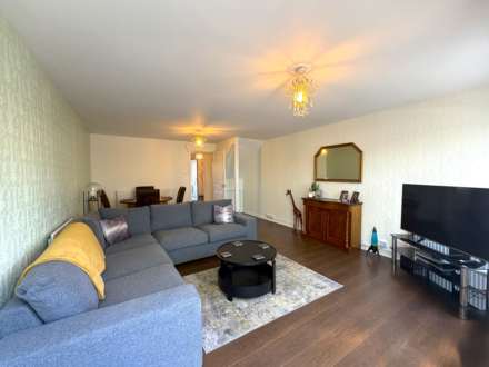 Howden Close, Thamesmead ***3D FLOORPLAN & VIDEO  AVAILABLE ***, Image 4