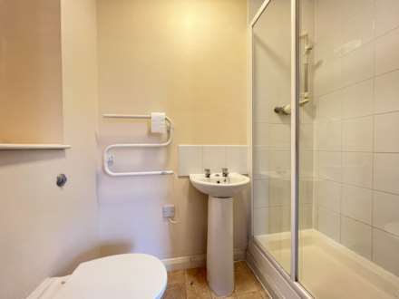 CHARLESMERE GARDENS SE28 0AL   * VIDEO & 3D FLOORPLAN AVAILABLE *, Image 5