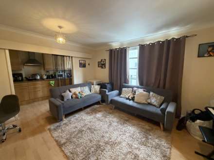 CHARLESMERE GARDENS SE28 0AL   * VIDEO & 3D FLOORPLAN AVAILABLE *, Image 7