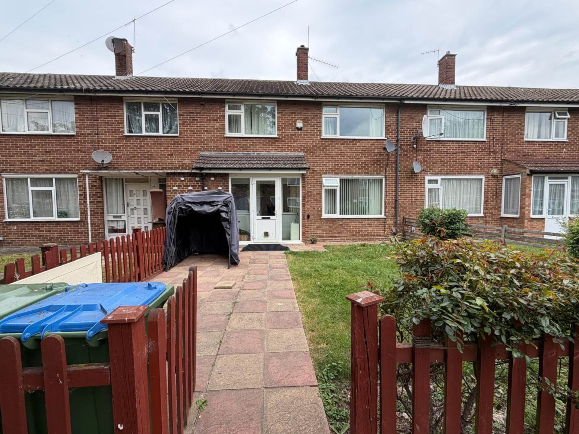 Brimpsfield Close, London, Image 1