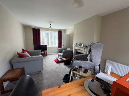 Brimpsfield Close, London, Image 5
