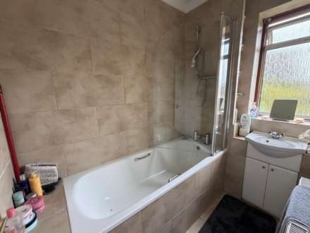 Brimpsfield Close, London, Image 9