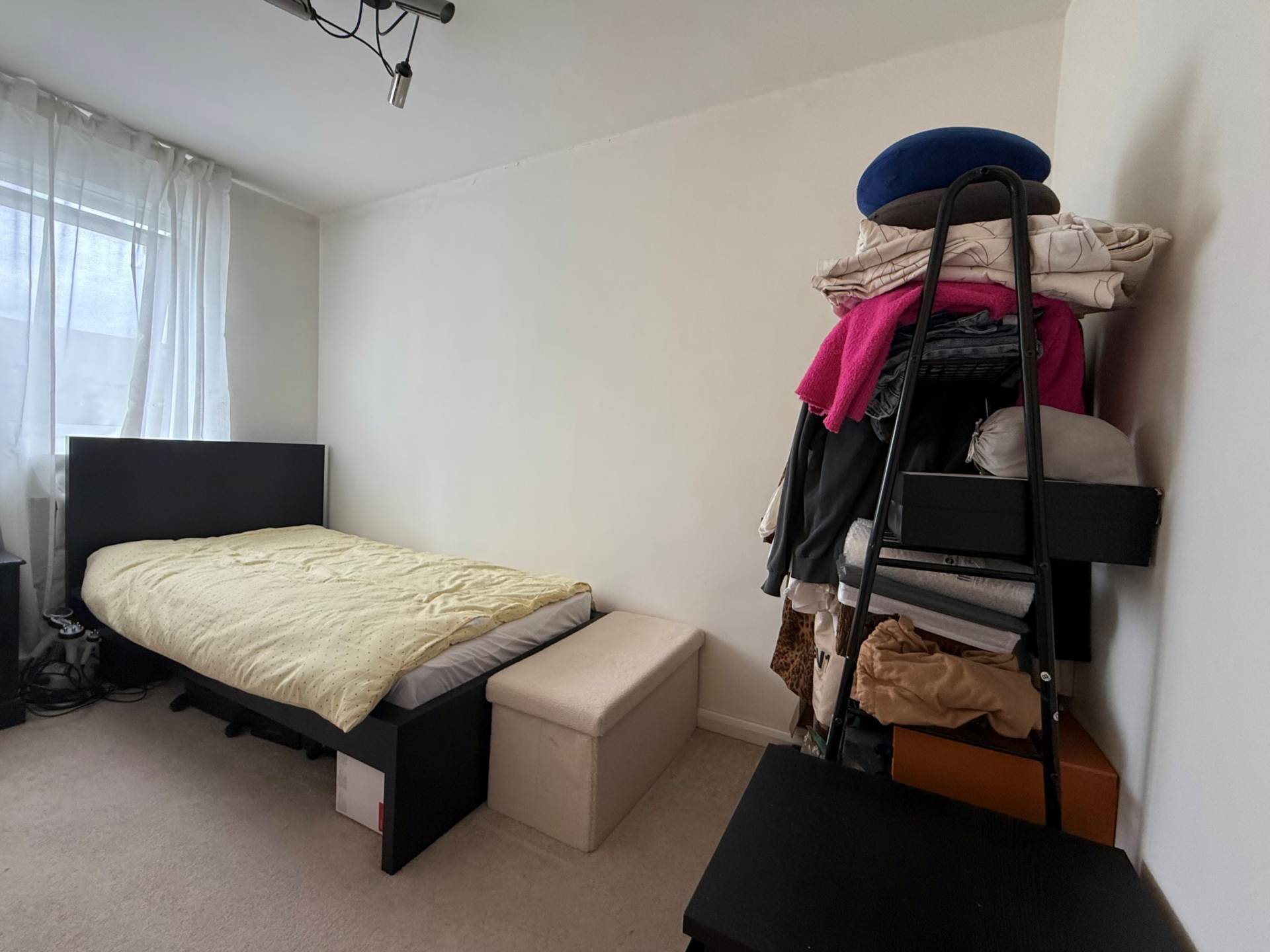 Woolf Close, London ***3D FLOORPLAN & VIDEO  AVAILABLE ***, Image 11
