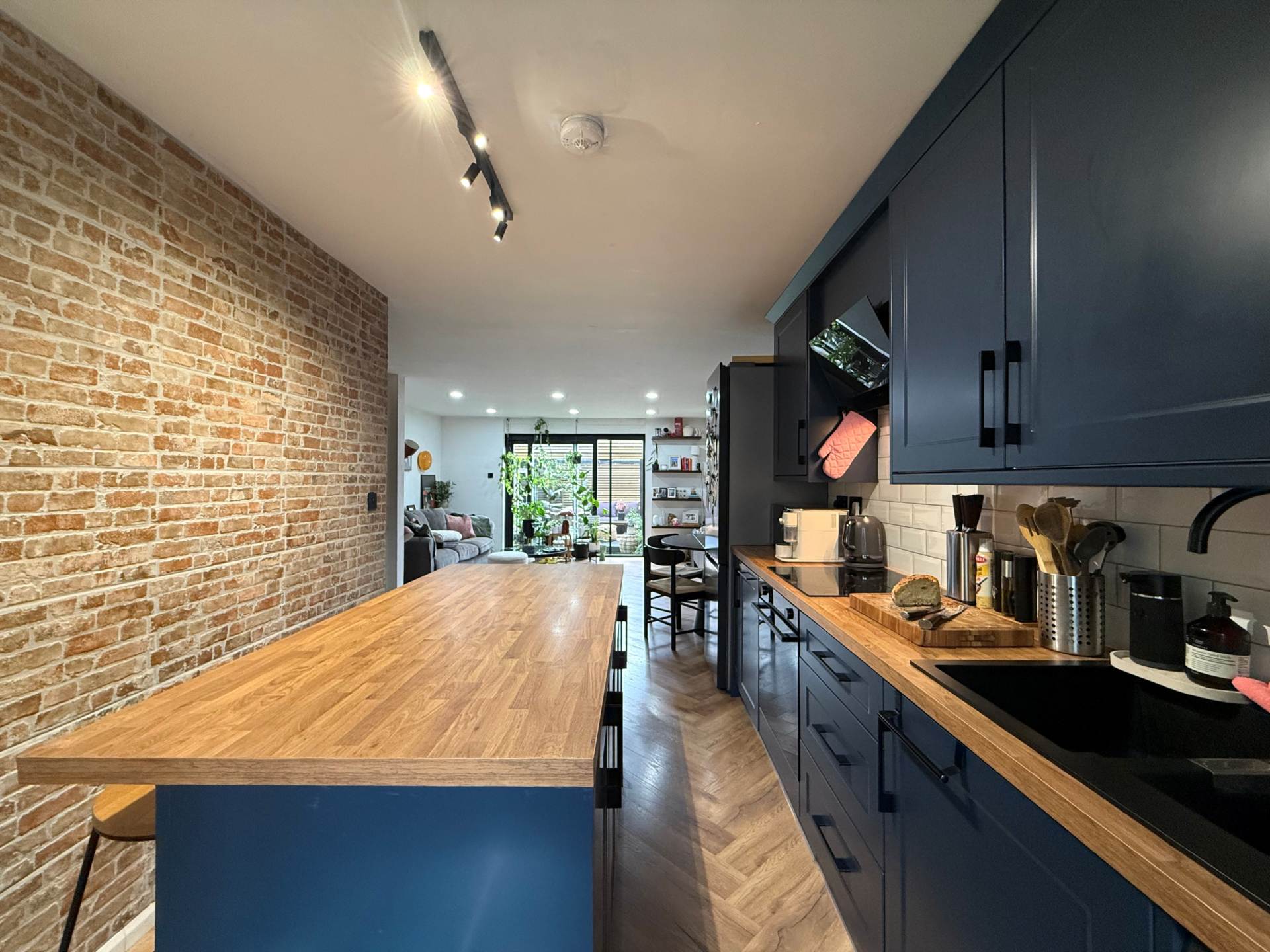 Woolf Close, London ***3D FLOORPLAN & VIDEO  AVAILABLE ***, Image 3