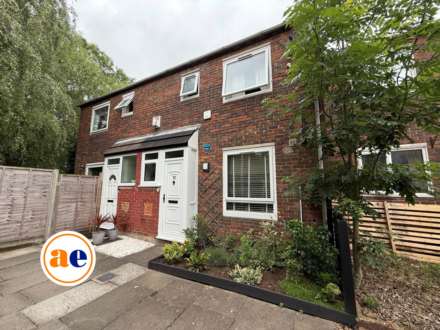 Woolf Close, London ***3D FLOORPLAN & VIDEO  AVAILABLE ***