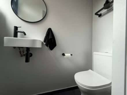 Woolf Close, London ***3D FLOORPLAN & VIDEO  AVAILABLE ***, Image 8