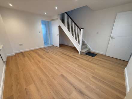 Poppy Close, Belvedere ** VIDEO & 3D FLOORPLAN AVAILABLE **, Image 5