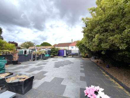 Heath Way, Erith  ** 3D FLOORPLAN AVAILABLE **, Image 18