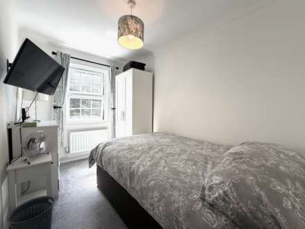 Fieldfare Road, Thamesmead ***3D FLOORPLAN & VIDEO  AVAILABLE ***, Image 13