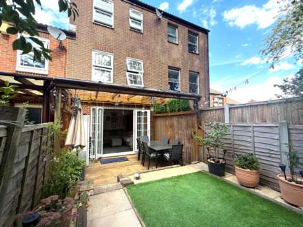 Fieldfare Road, Thamesmead ***3D FLOORPLAN & VIDEO  AVAILABLE ***, Image 22