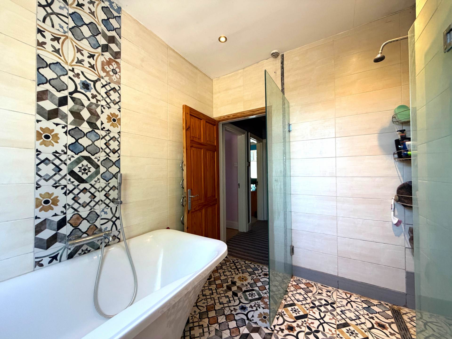 Valley Road, Erith   ** VIDEO & 3D FLOORPLAN AVAILABLE **, Image 18