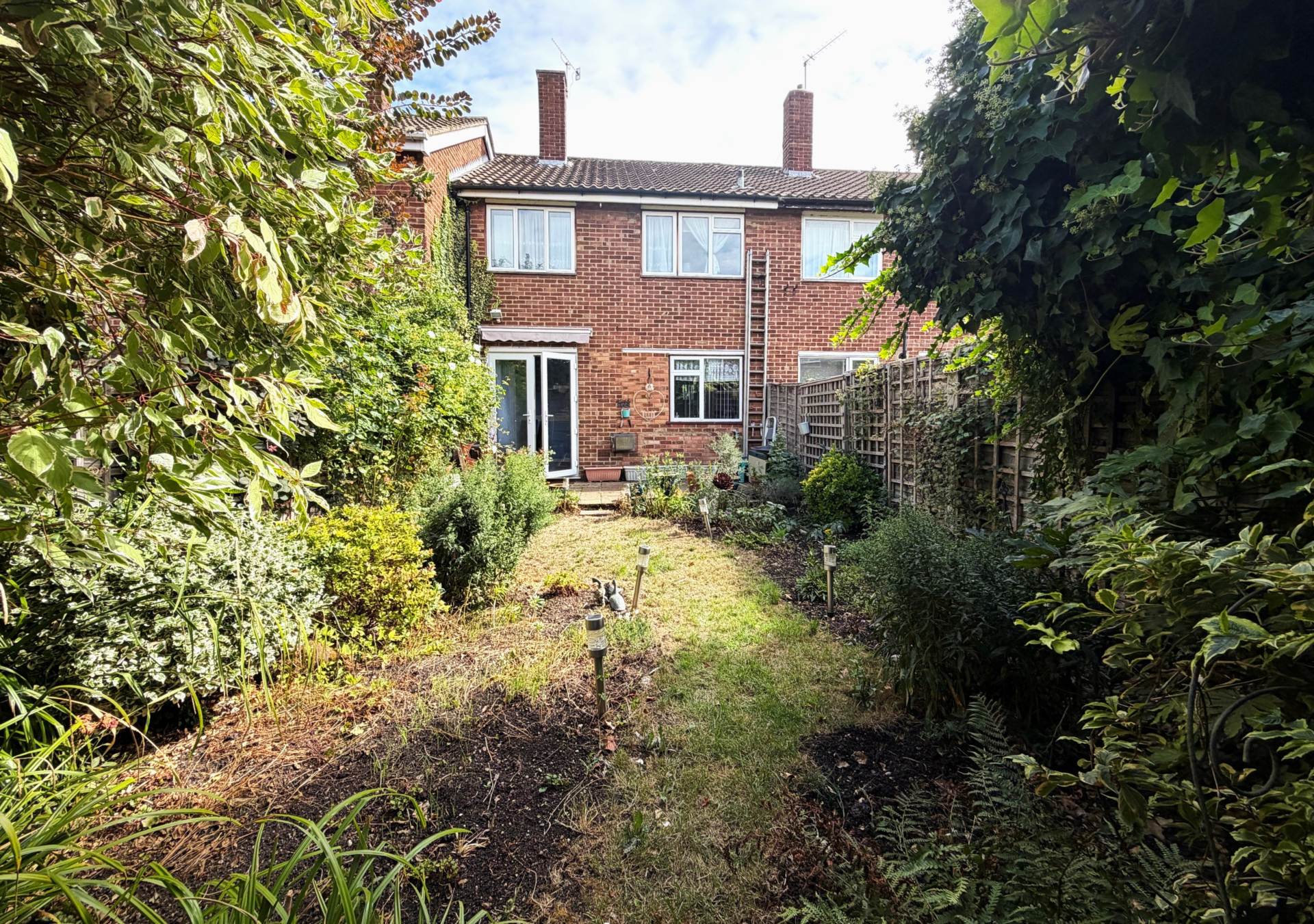 Mottisfont Road, London ** 3D FLOORPLAN AVAILABLE **, Image 14