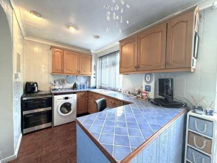 Mottisfont Road, London ** 3D FLOORPLAN AVAILABLE **, Image 6