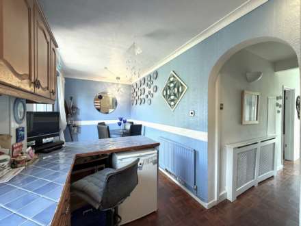 Mottisfont Road, London ** 3D FLOORPLAN AVAILABLE **, Image 7