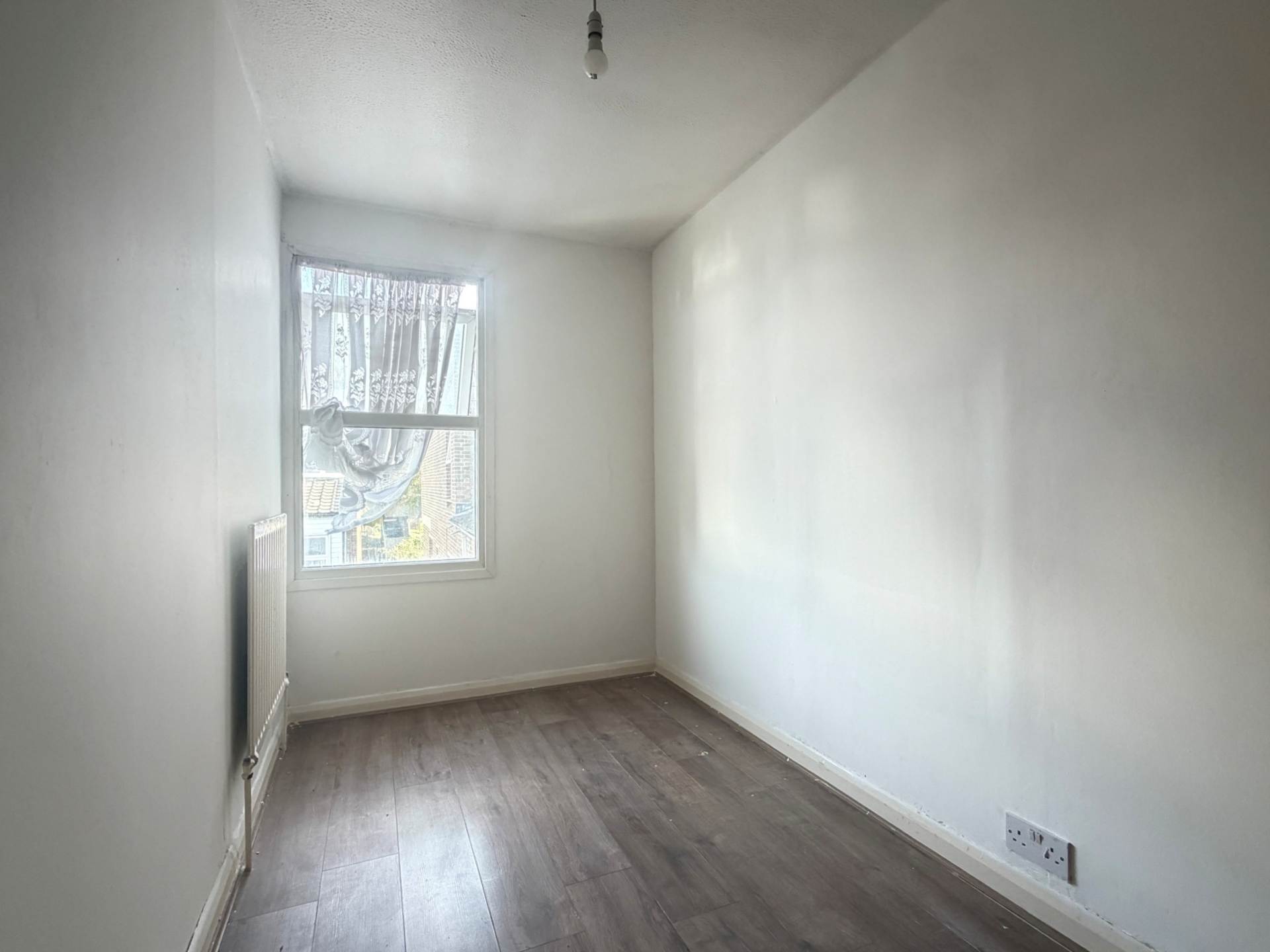 St. Martins Close, Erith ** VIDEO & 3D FLOORPLAN AVAILABLE **, Image 10