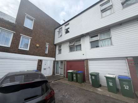St. Martins Close, Erith ** VIDEO & 3D FLOORPLAN AVAILABLE **