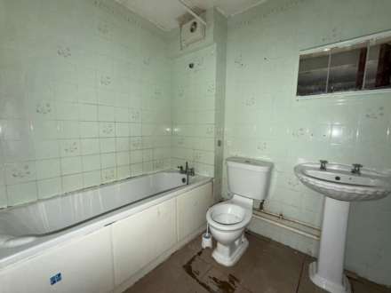 St. Martins Close, Erith ** VIDEO & 3D FLOORPLAN AVAILABLE **, Image 12